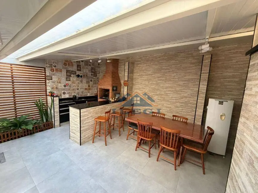 Foto 3 de Casa de Condomínio com 3 quartos à venda, 133m2 em Jardim Shangai, Jundiai - SP