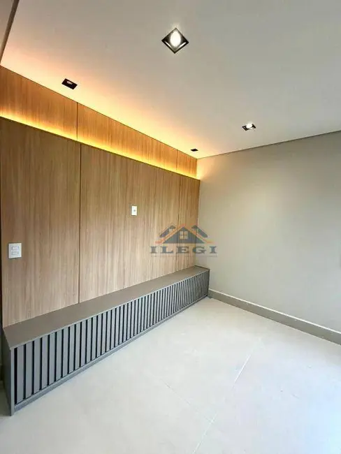 Foto 5 de Casa de Condomínio com 3 quartos à venda, 460m2 em Louveira - SP