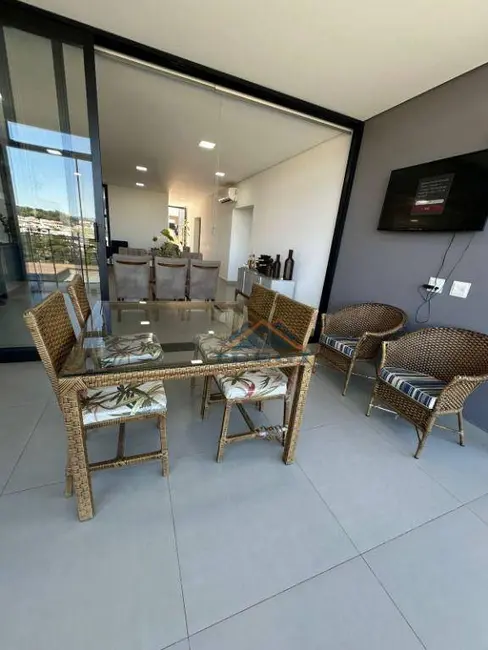 Foto 9 de Casa de Condomínio com 3 quartos à venda, 525m2 em Louveira - SP