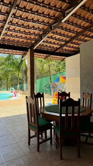 Chácara com 2 quartos à venda, 1000m2 em Ivoturucaia, Jundiai - SP - imagem 2 Foto 2 de Chácara com 2 quartos à venda, 1000m2 em Ivoturucaia, Jundiai - SP