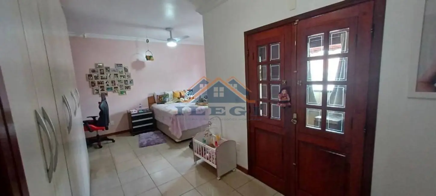 Casa com 3 quartos à venda, 310m2 em Jardim Santana, Valinhos - SP - imagem 6 Foto 6 de Casa com 3 quartos à venda, 310m2 em Jardim Santana, Valinhos - SP