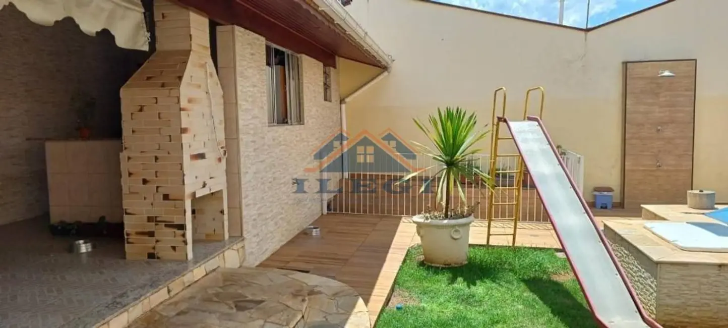 Casa com 3 quartos à venda, 310m2 em Jardim Santana, Valinhos - SP - imagem 2 Foto 2 de Casa com 3 quartos à venda, 310m2 em Jardim Santana, Valinhos - SP