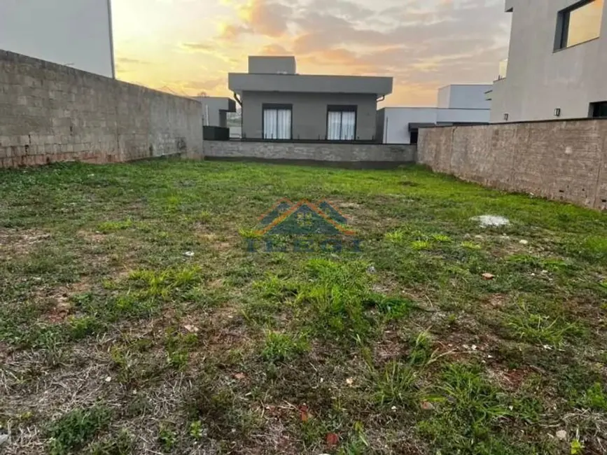 Terreno / Lote à venda, 300m2 em Jardim América II, Valinhos - SP - imagem 1 Foto 1 de Terreno / Lote à venda, 300m2 em Jardim América II, Valinhos - SP