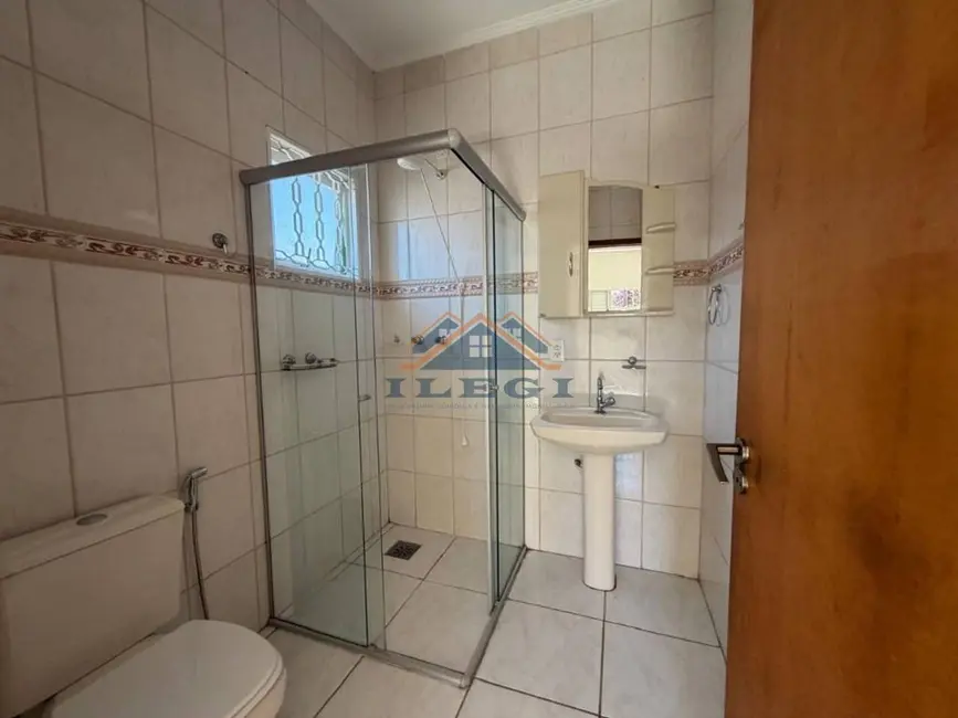 Casa com 2 quartos à venda, 300m2 em Residencial Nova Era, Valinhos - SP - imagem 4 Foto 4 de Casa com 2 quartos à venda, 300m2 em Residencial Nova Era, Valinhos - SP