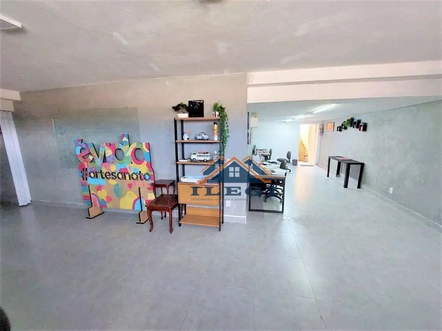 Foto 8 de Casa com 3 quartos à venda e para alugar, 375m2 em Centro, Vinhedo - SP