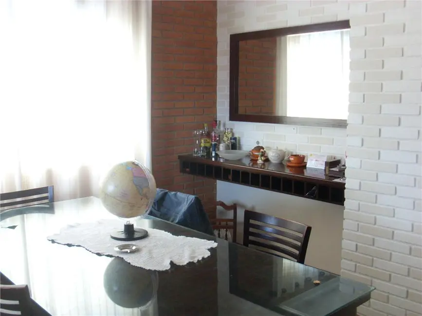 Foto 2 de Casa com 3 quartos à venda e para alugar, 375m2 em Centro, Vinhedo - SP