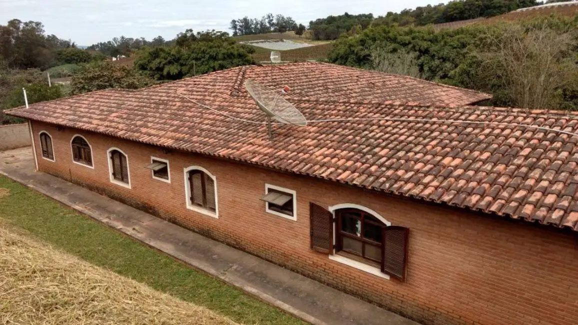 Chácara com 7 quartos à venda, 21507m2 em Santo Antonio, Louveira - SP - imagem 4 Foto 4 de Chácara com 7 quartos à venda, 21507m2 em Santo Antonio, Louveira - SP