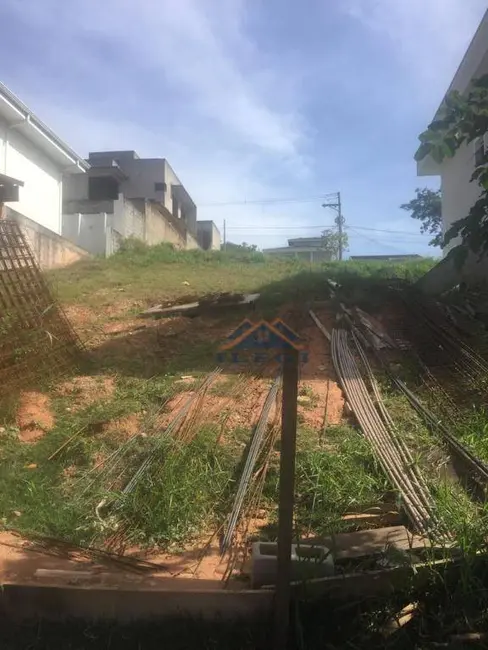 Foto 1 de Terreno / Lote à venda, 300m2 em Pinheirinho, Vinhedo - SP