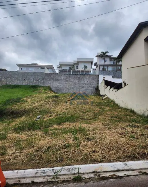 Foto 1 de Terreno / Lote à venda, 450m2 em Louveira - SP