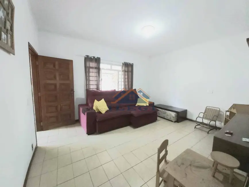 Foto 3 de Casa com 4 quartos à venda, 250m2 em Centro, Vinhedo - SP