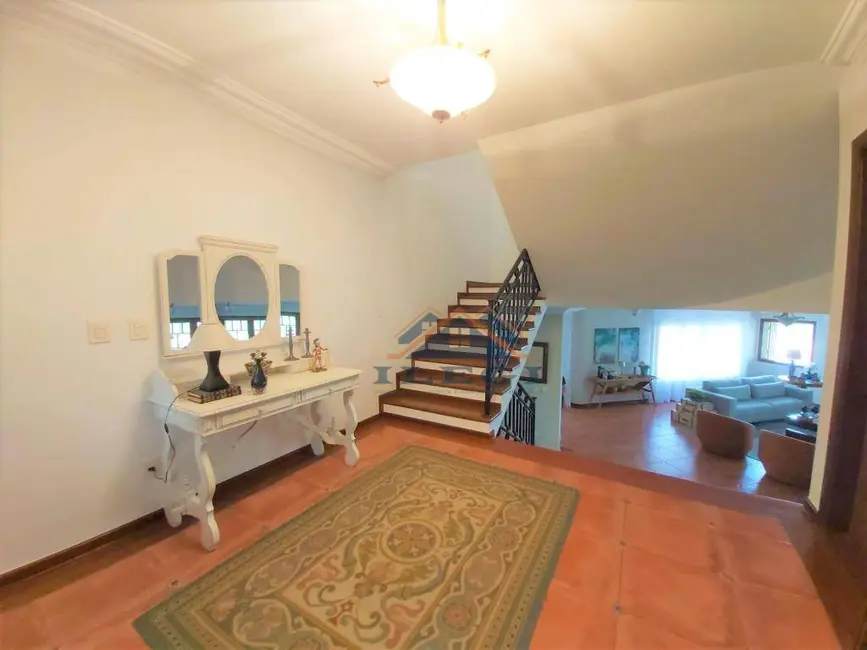 Casa de Condomínio com 4 quartos à venda, 900m2 em Vista Alegre, Vinhedo - SP - imagem 6 Foto 6 de Casa de Condomínio com 4 quartos à venda, 900m2 em Vista Alegre, Vinhedo - SP