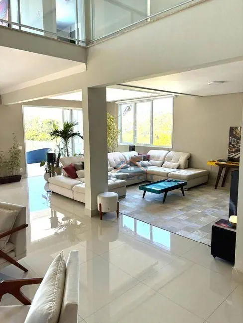 Foto 2 de Casa de Condomínio com 5 quartos à venda e para alugar, 800m2 em Valinhos - SP