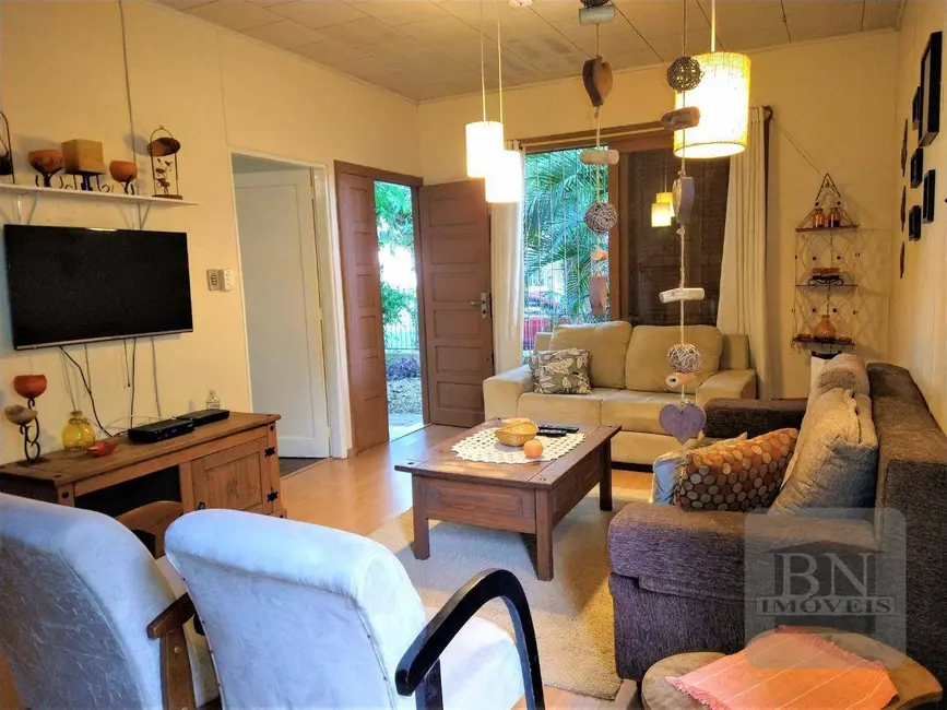 Foto 9 de Casa com 3 quartos à venda, 384m2 em Universitário, Santa Cruz Do Sul - RS