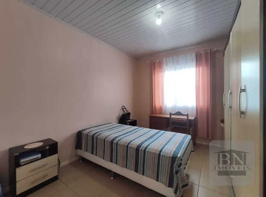 Casa com 3 quartos à venda, 250m2 em Aliança, Santa Cruz Do Sul - RS - imagem 7 Foto 7 de Casa com 3 quartos à venda, 250m2 em Aliança, Santa Cruz Do Sul - RS