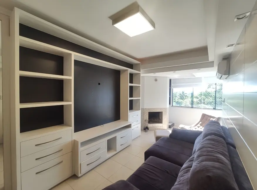 Foto 2 de Apartamento com 4 quartos à venda, 205m2 em Santo Inácio, Santa Cruz Do Sul - RS