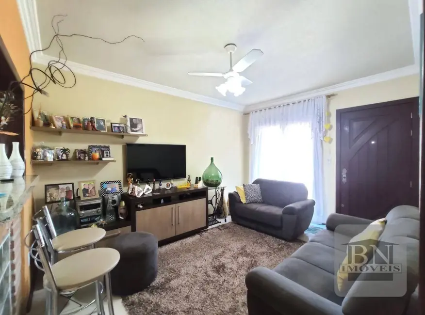 Casa com 2 quartos à venda, 360m2 em Linha Santa Cruz, Santa Cruz Do Sul - RS - imagem 4 Foto 4 de Casa com 2 quartos à venda, 360m2 em Linha Santa Cruz, Santa Cruz Do Sul - RS