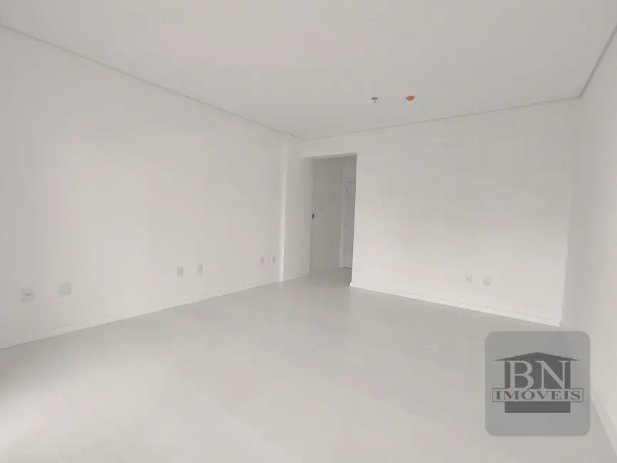 Sala Comercial para alugar, 40m2 em Centro, Santa Cruz Do Sul - RS - imagem 7 Foto 7 de Sala Comercial para alugar, 40m2 em Centro, Santa Cruz Do Sul - RS