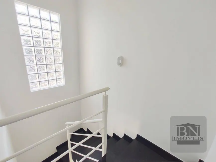 Foto 8 de Casa com 3 quartos para alugar, 125m2 em Santo Inácio, Santa Cruz Do Sul - RS