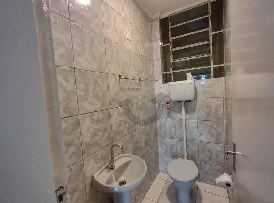 Sala Comercial para alugar, 40m2 em Centro, Santa Cruz Do Sul - RS - imagem 6 Foto 6 de Sala Comercial para alugar, 40m2 em Centro, Santa Cruz Do Sul - RS