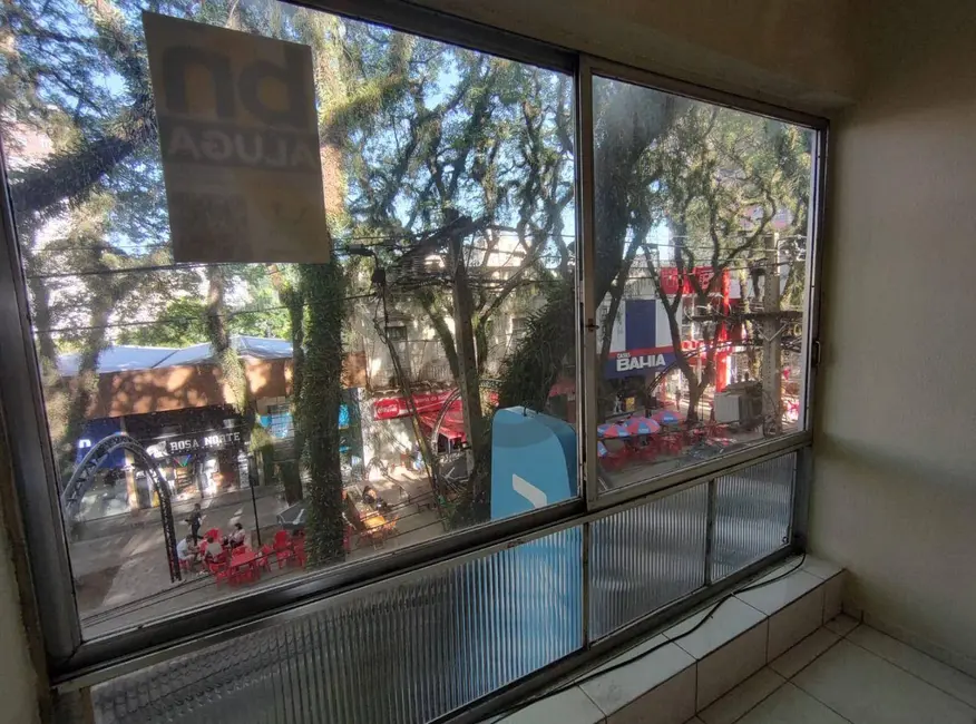 Sala Comercial para alugar, 40m2 em Centro, Santa Cruz Do Sul - RS - imagem 5 Foto 5 de Sala Comercial para alugar, 40m2 em Centro, Santa Cruz Do Sul - RS