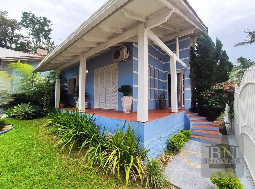Foto 2 de Casa com 2 quartos à venda, 465m2 em Renascença, Santa Cruz Do Sul - RS