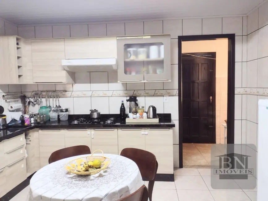 Casa com 2 quartos à venda, 360m2 em Linha Santa Cruz, Santa Cruz Do Sul - RS - imagem 8 Foto 8 de Casa com 2 quartos à venda, 360m2 em Linha Santa Cruz, Santa Cruz Do Sul - RS