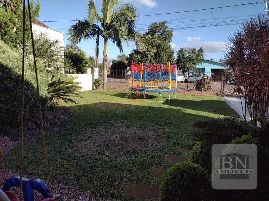 Casa com 2 quartos à venda, 360m2 em Linha Santa Cruz, Santa Cruz Do Sul - RS - imagem 3 Foto 3 de Casa com 2 quartos à venda, 360m2 em Linha Santa Cruz, Santa Cruz Do Sul - RS