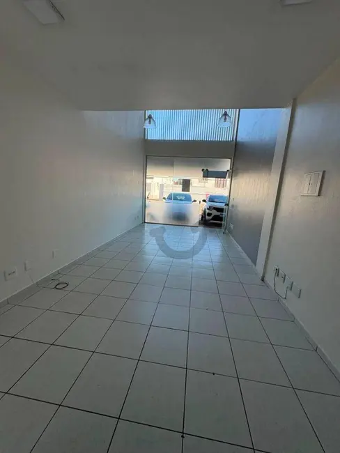 Loja para alugar, 53m2 em Centro, Santa Cruz Do Sul - RS - imagem 2 Foto 2 de Loja para alugar, 53m2 em Centro, Santa Cruz Do Sul - RS