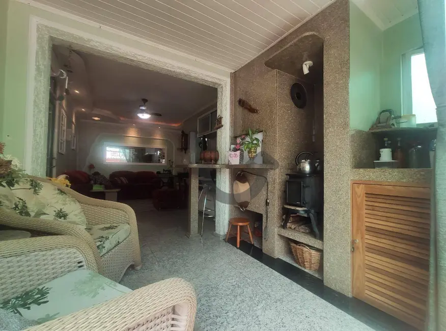 Foto 4 de Apartamento com 3 quartos à venda, 191m2 em Santo Inácio, Santa Cruz Do Sul - RS