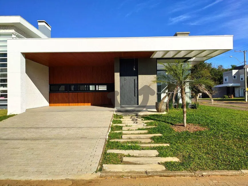 Foto 1 de Casa de Condomínio com 3 quartos à venda, 392m2 em Country, Santa Cruz Do Sul - RS