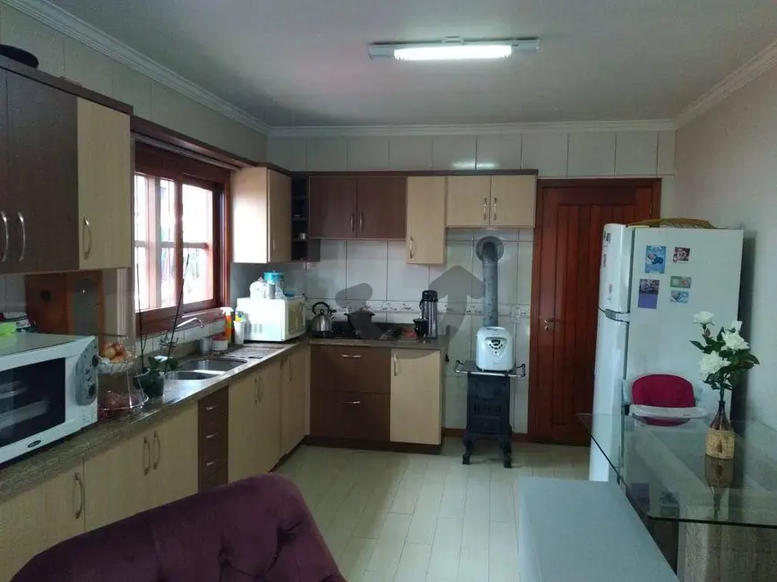 Casa com 2 quartos à venda, 393m2 em Linha Santa Cruz, Santa Cruz Do Sul - RS - imagem 6 Foto 6 de Casa com 2 quartos à venda, 393m2 em Linha Santa Cruz, Santa Cruz Do Sul - RS