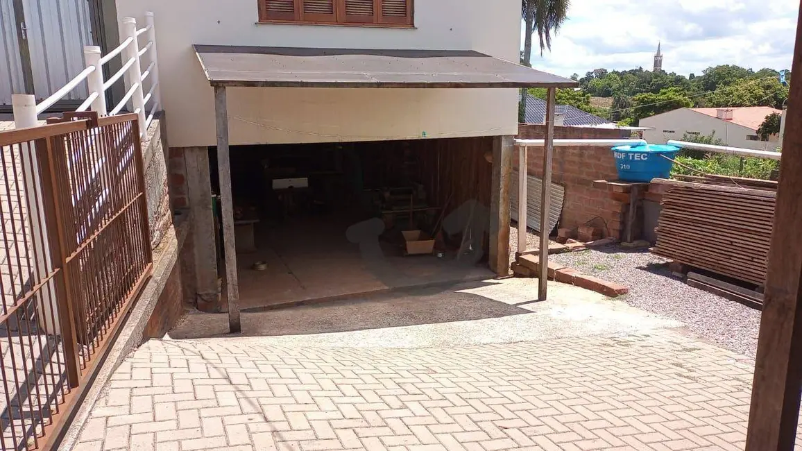 Casa com 2 quartos à venda, 393m2 em Linha Santa Cruz, Santa Cruz Do Sul - RS - imagem 5 Foto 5 de Casa com 2 quartos à venda, 393m2 em Linha Santa Cruz, Santa Cruz Do Sul - RS