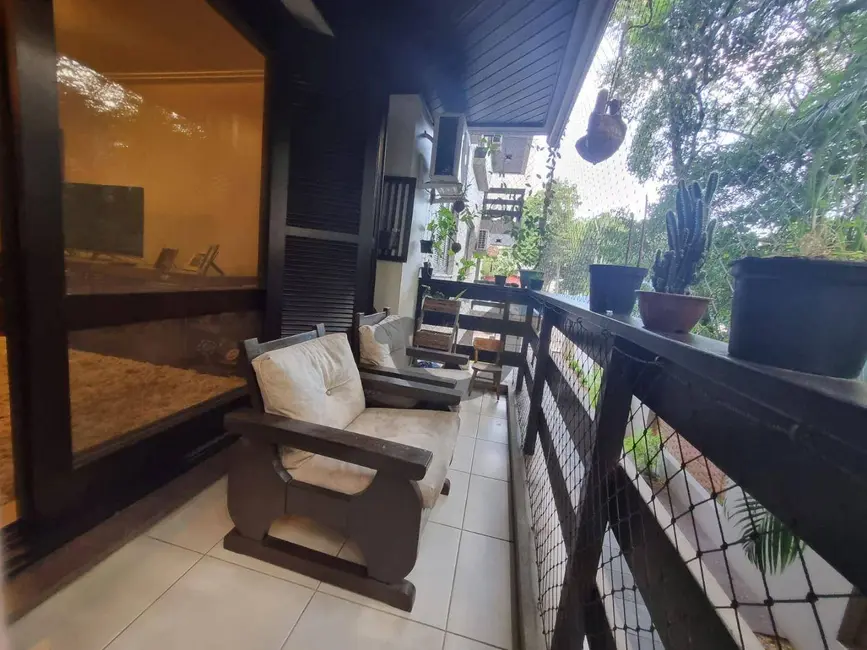 Apartamento com 3 quartos à venda, 156m2 em Santo Inácio, Santa Cruz Do Sul - RS - imagem 6 Foto 6 de Apartamento com 3 quartos à venda, 156m2 em Santo Inácio, Santa Cruz Do Sul - RS