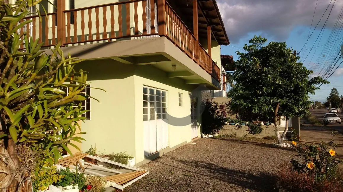 Foto 2 de Casa com 3 quartos à venda, 555m2 em Renascença, Santa Cruz Do Sul - RS