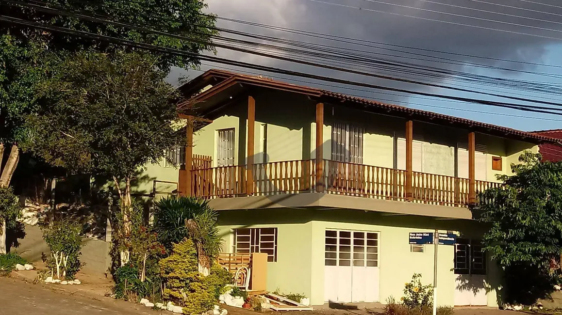 Foto 1 de Casa com 3 quartos à venda, 555m2 em Renascença, Santa Cruz Do Sul - RS