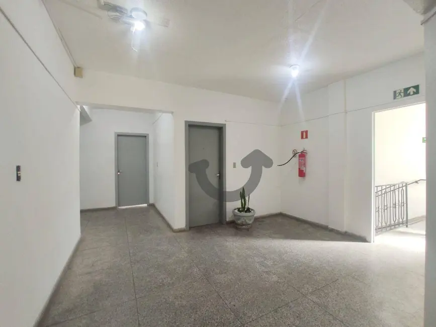 Sala Comercial para alugar, 45m2 em Centro, Santa Cruz Do Sul - RS - imagem 6 Foto 6 de Sala Comercial para alugar, 45m2 em Centro, Santa Cruz Do Sul - RS