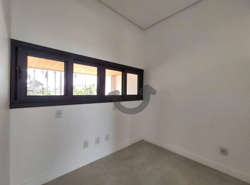 Foto 9 de Casa de Condomínio com 3 quartos à venda, 392m2 em Country, Santa Cruz Do Sul - RS