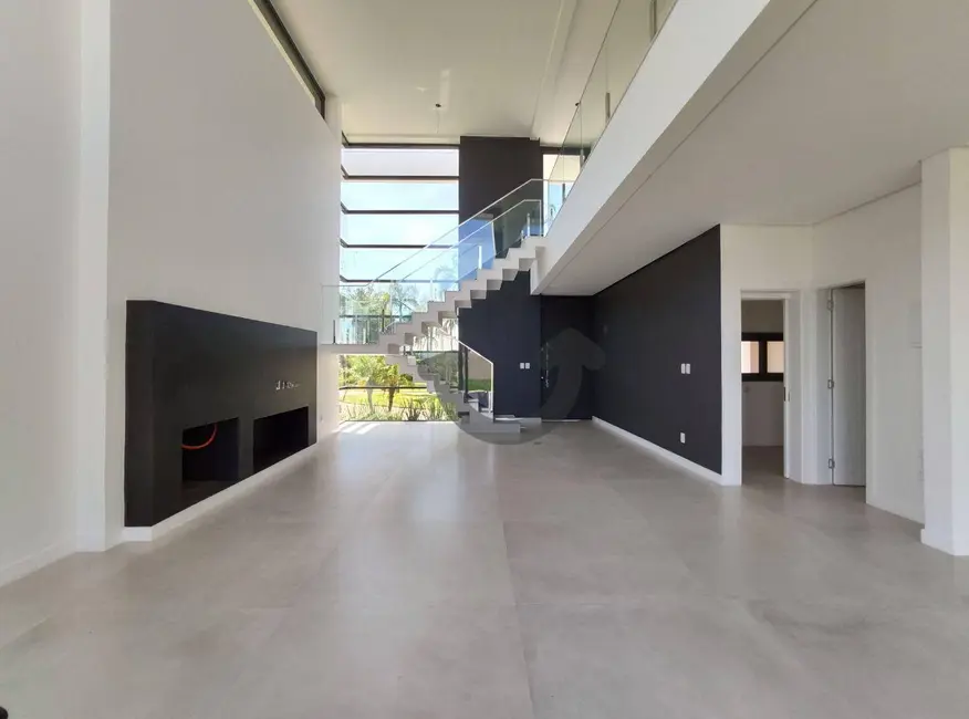 Foto 7 de Casa de Condomínio com 3 quartos à venda, 392m2 em Country, Santa Cruz Do Sul - RS