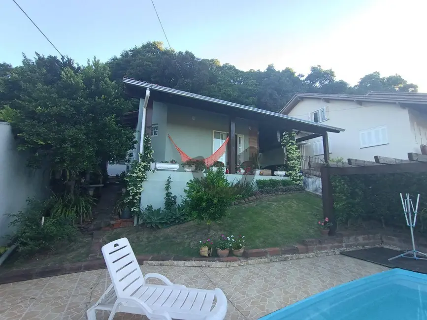 Foto 3 de Casa com 2 quartos à venda, 370m2 em Renascença, Santa Cruz Do Sul - RS