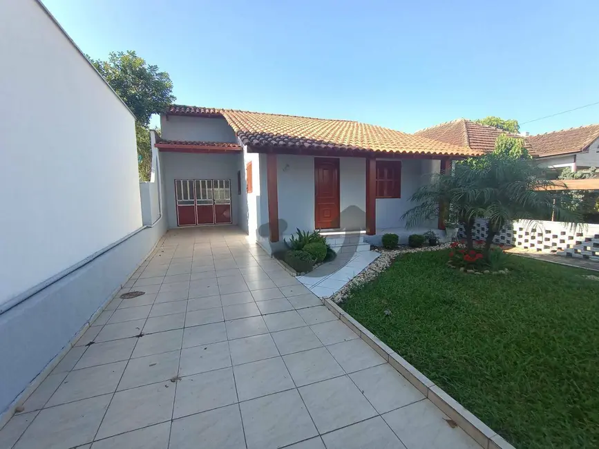 Foto 1 de Casa com 2 quartos à venda, 579m2 em Santo Inácio, Santa Cruz Do Sul - RS