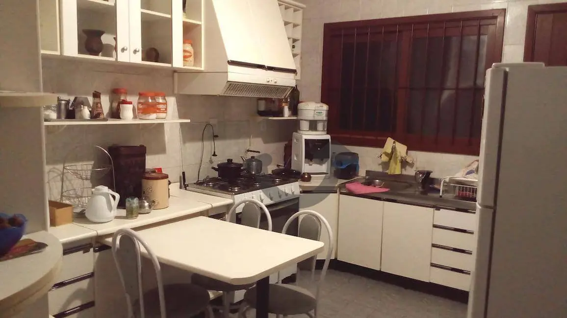 Foto 7 de Casa com 3 quartos à venda, 1007m2 em Santo Inácio, Santa Cruz Do Sul - RS