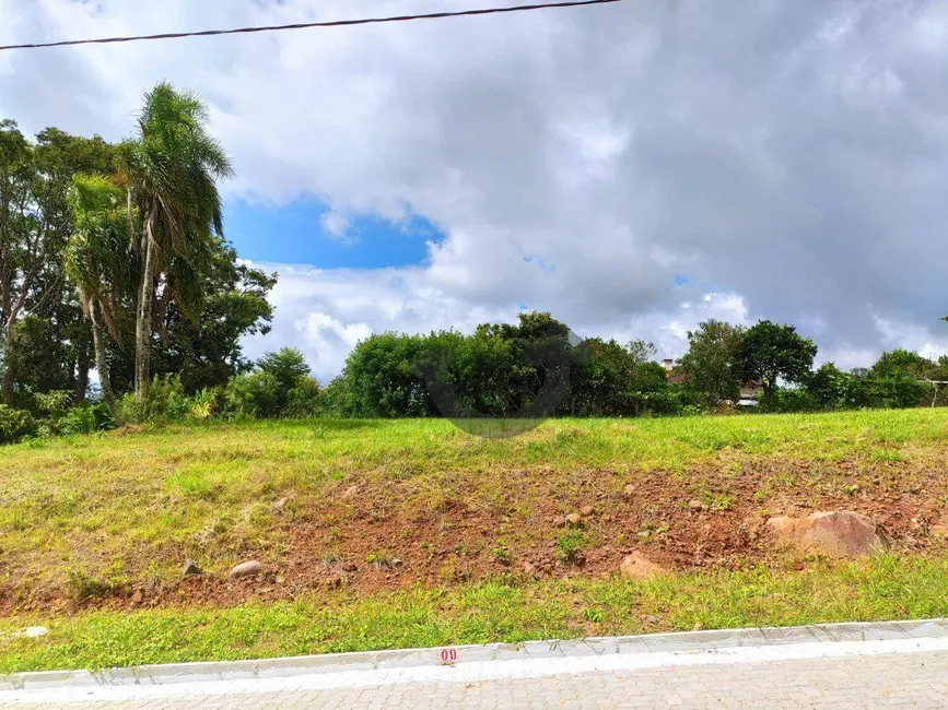 Foto 2 de Terreno / Lote à venda, 304m2 em Linha Santa Cruz, Santa Cruz Do Sul - RS