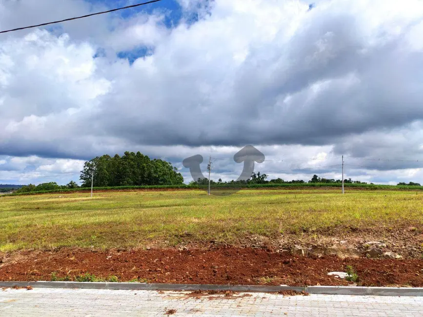 Foto 1 de Terreno / Lote à venda, 300m2 em Linha Santa Cruz, Santa Cruz Do Sul - RS