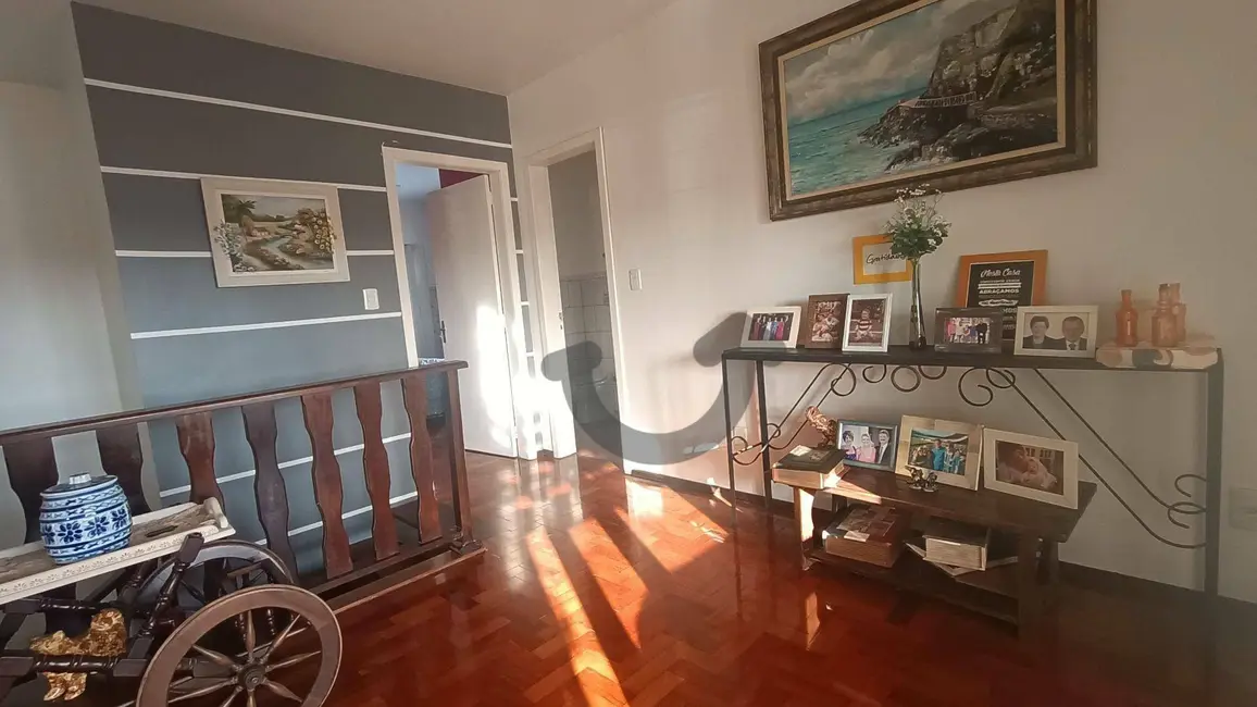 Casa com 5 quartos à venda, 337m2 em Avenida, Santa Cruz Do Sul - RS - imagem 4 Foto 4 de Casa com 5 quartos à venda, 337m2 em Avenida, Santa Cruz Do Sul - RS