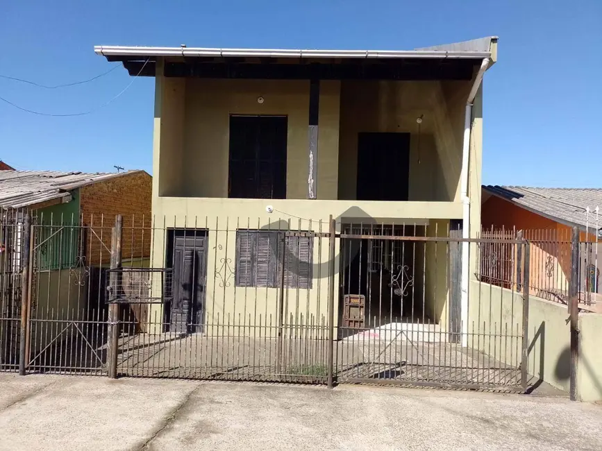 Casa com 4 quartos à venda, 160m2 em Santa Vitória, Santa Cruz Do Sul - RS - imagem 1 Foto 1 de Casa com 4 quartos à venda, 160m2 em Santa Vitória, Santa Cruz Do Sul - RS