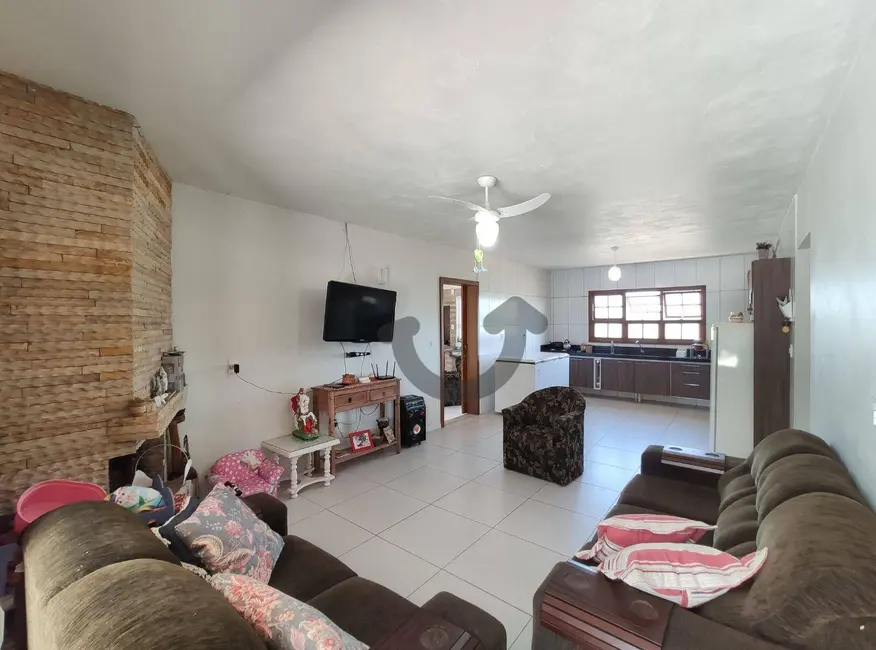 Chácara com 3 quartos à venda, 6000m2 em Santa Cruz Do Sul - RS - imagem 3 Foto 3 de Chácara com 3 quartos à venda, 6000m2 em Santa Cruz Do Sul - RS