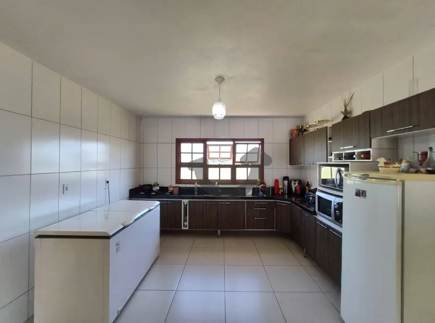 Chácara com 3 quartos à venda, 6000m2 em Santa Cruz Do Sul - RS - imagem 5 Foto 5 de Chácara com 3 quartos à venda, 6000m2 em Santa Cruz Do Sul - RS