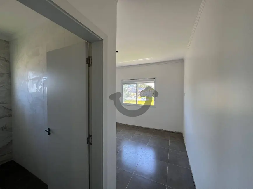 Casa de Condomínio com 3 quartos à venda, 361m2 em Country, Santa Cruz Do Sul - RS - imagem 9 Foto 9 de Casa de Condomínio com 3 quartos à venda, 361m2 em Country, Santa Cruz Do Sul - RS