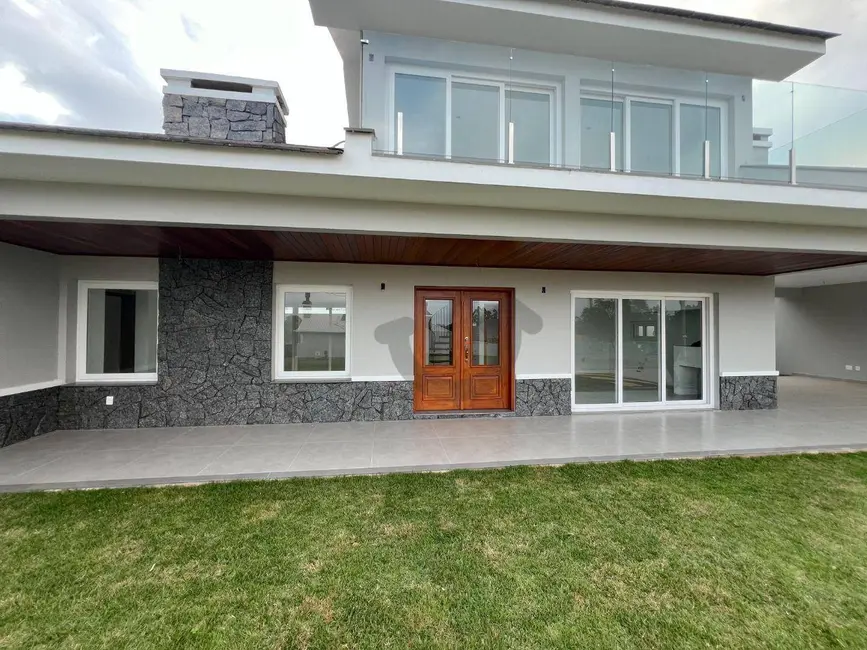 Casa de Condomínio com 3 quartos à venda, 392m2 em Country, Santa Cruz Do Sul - RS - imagem 5 Foto 5 de Casa de Condomínio com 3 quartos à venda, 392m2 em Country, Santa Cruz Do Sul - RS
