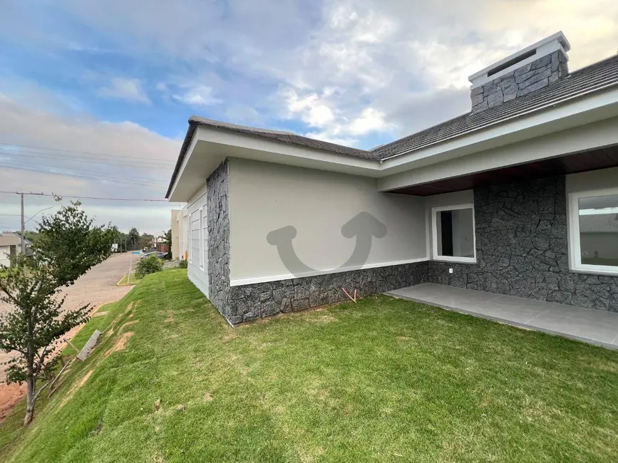 Casa de Condomínio com 3 quartos à venda, 392m2 em Country, Santa Cruz Do Sul - RS - imagem 4 Foto 4 de Casa de Condomínio com 3 quartos à venda, 392m2 em Country, Santa Cruz Do Sul - RS